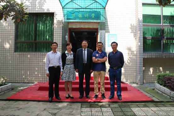 说明: C:\Users\Administrator\Desktop\第十期人文文化管理讲座(小艾电竞
)\第十期人文文化管理讲座(小艾电竞
)\QQ图片20170629105812.jpg