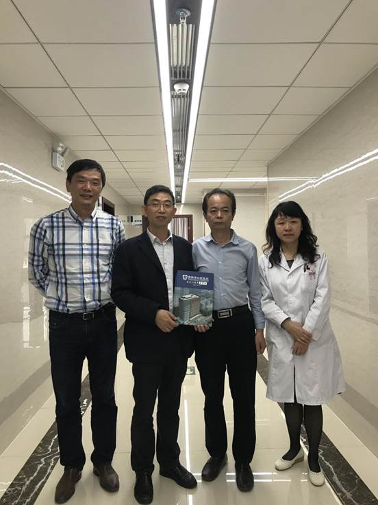 说明: C:\Users\Administrator\Desktop\小艾电竞
赴贵阳市口腔医院开展本科生实习交流\03.jpg